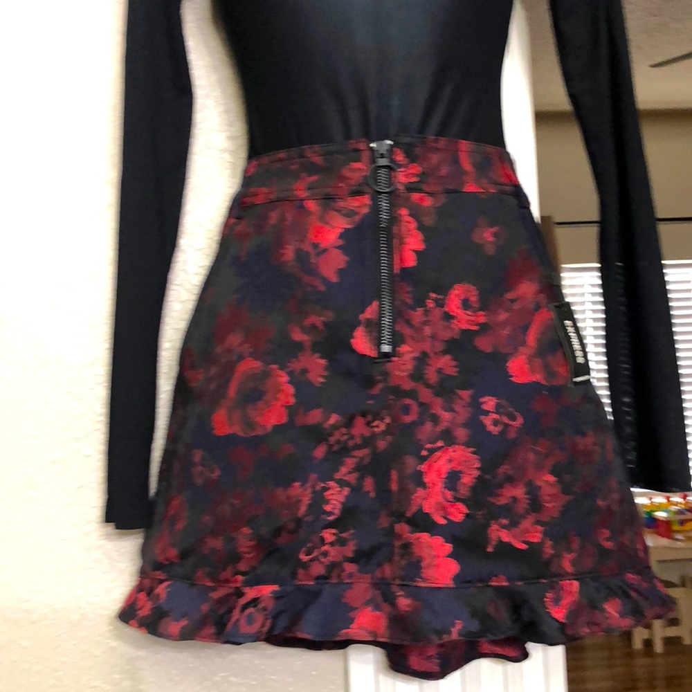 mini skirt